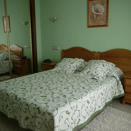 Hotel Rochas *